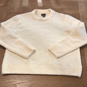 H&M Soft Cream Crewneck Sweater